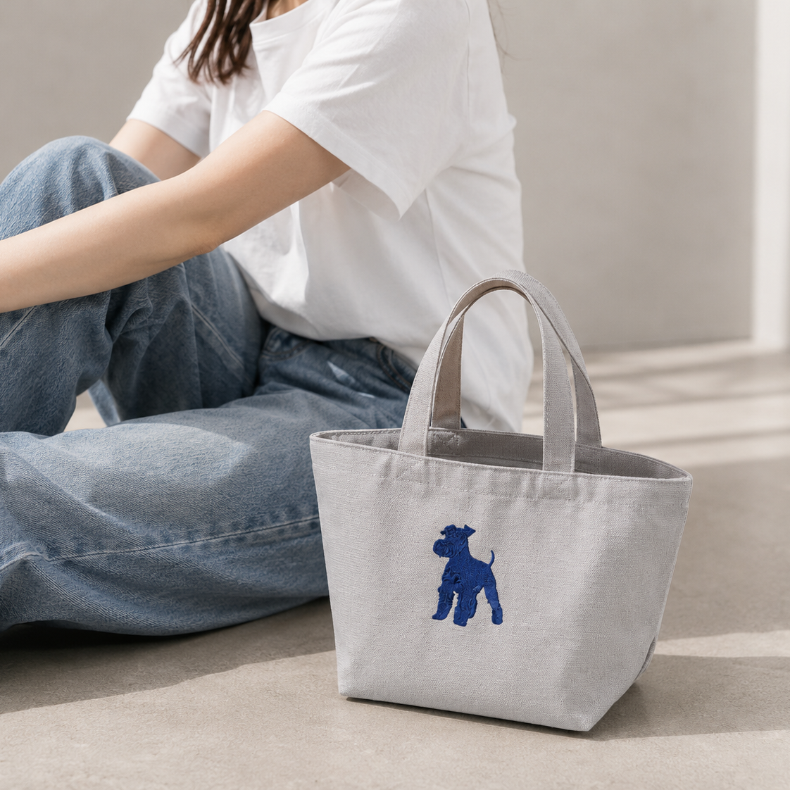 シュナウザーラージロゴ刺繍ミニトート