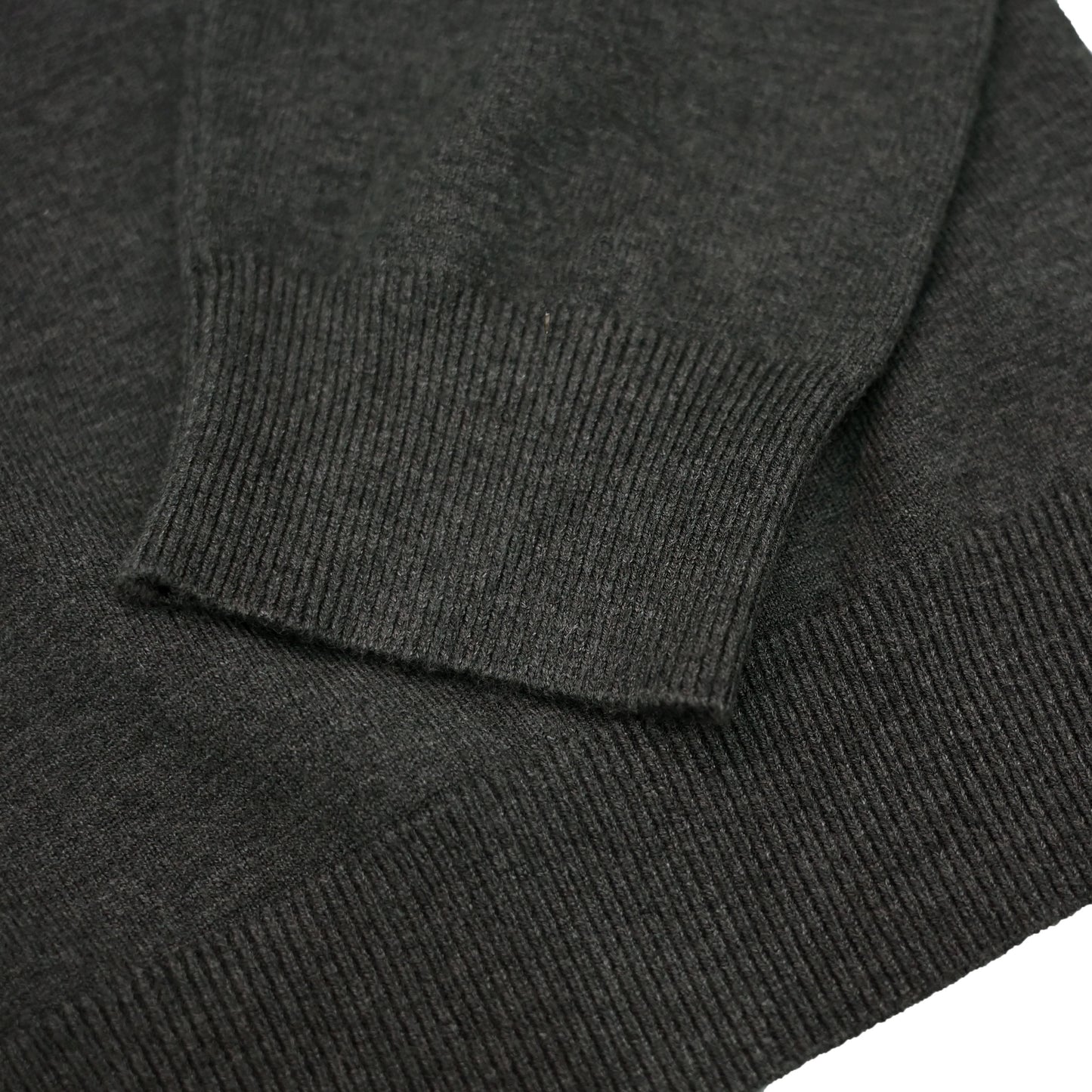 シュナウザーロゴ刺繍ハーフジップニットプルオーバー charcoal image