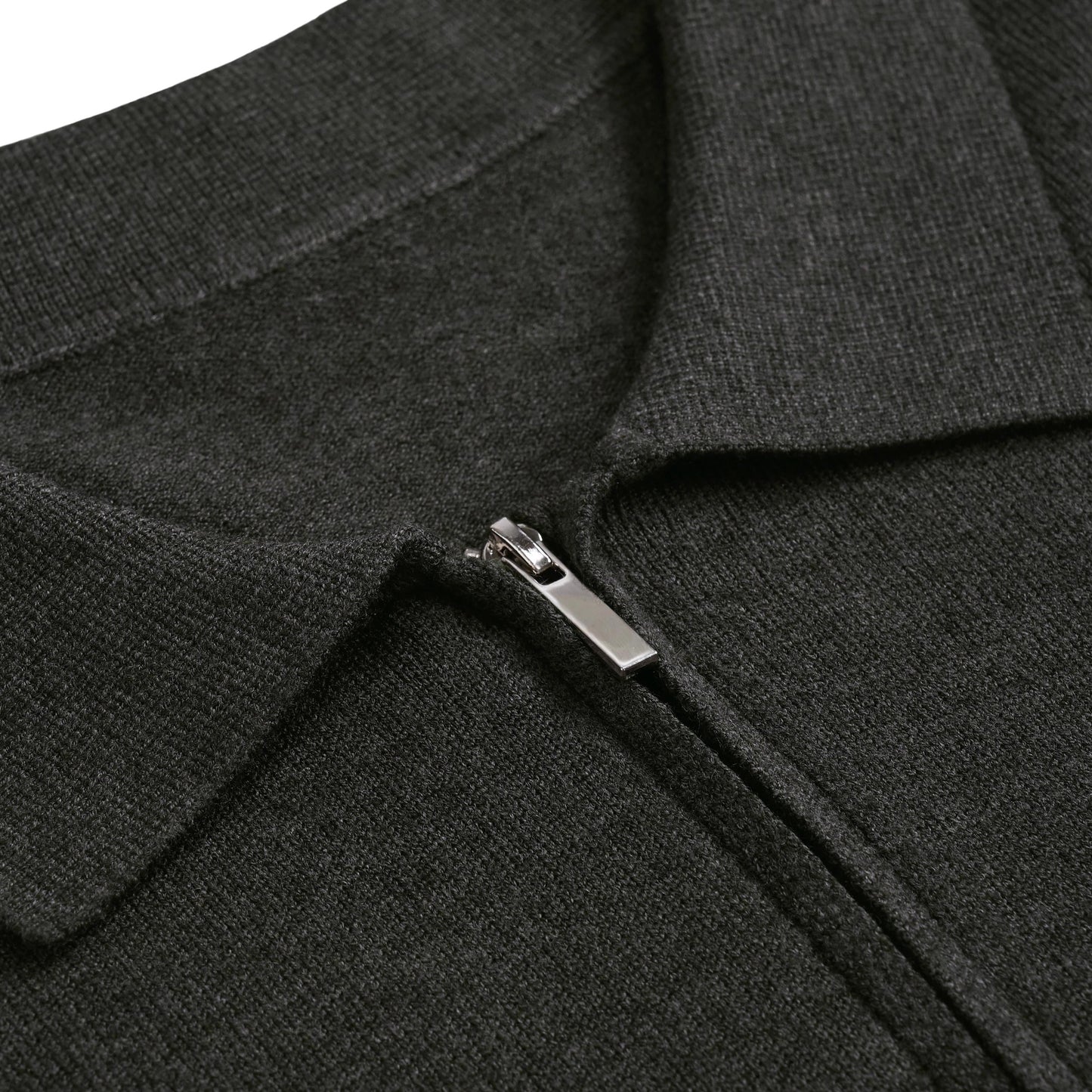シュナウザーロゴ刺繍ハーフジップニットプルオーバー charcoal image