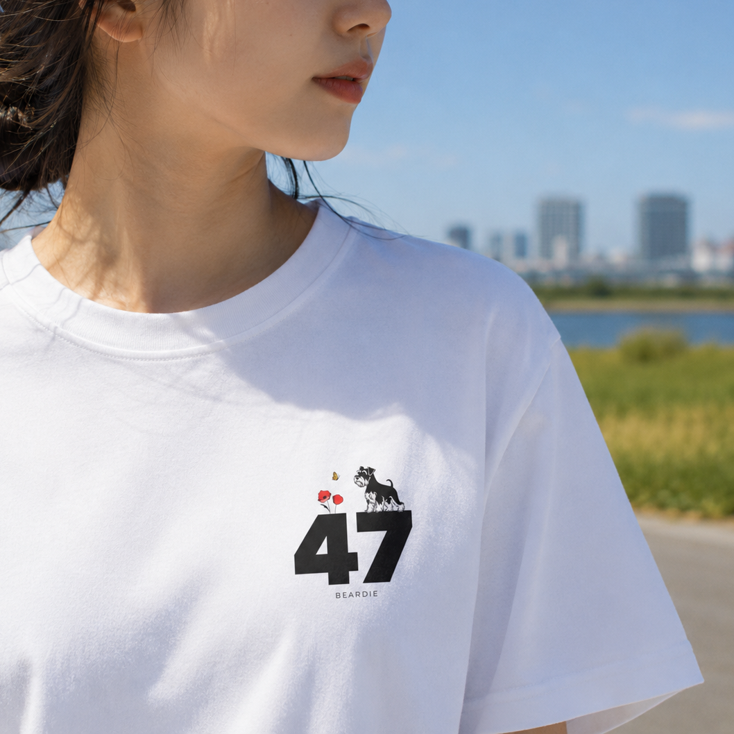 47（シュナ）お散歩 Tee